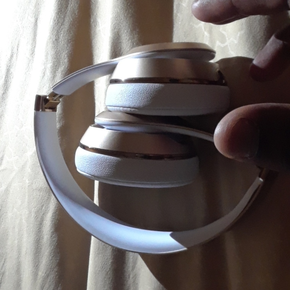 Beats - Picture 3 of 4